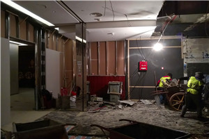 舊房拆除：家裝拆除工程如何避坑？看看戰(zhàn)狼拆除分享的干貨吧！