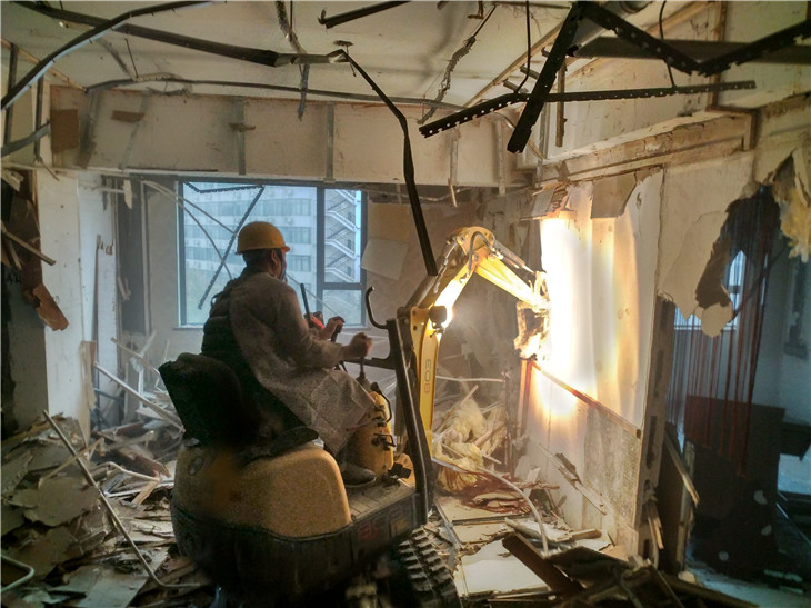 成都建筑物拆除公司大型室內裝修拆除